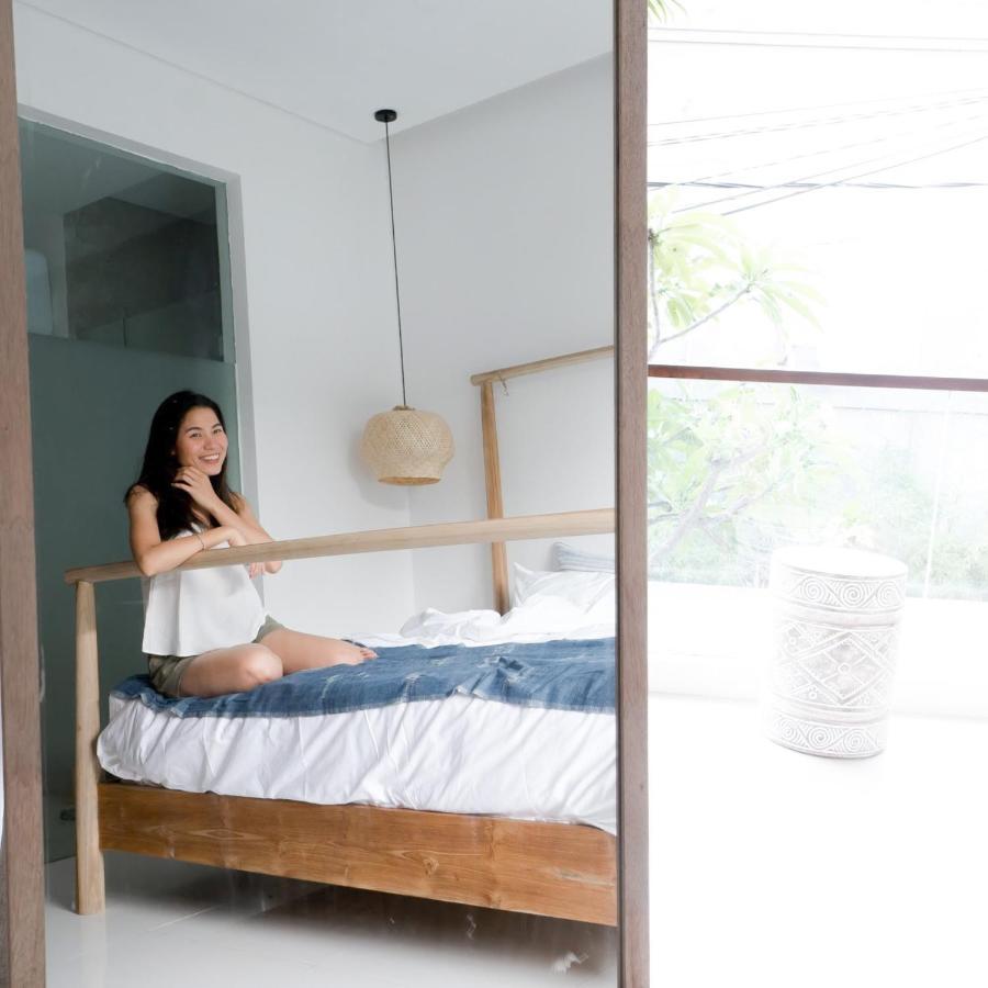 Pelangi 148 Beach Suites Seminyak Buitenkant foto