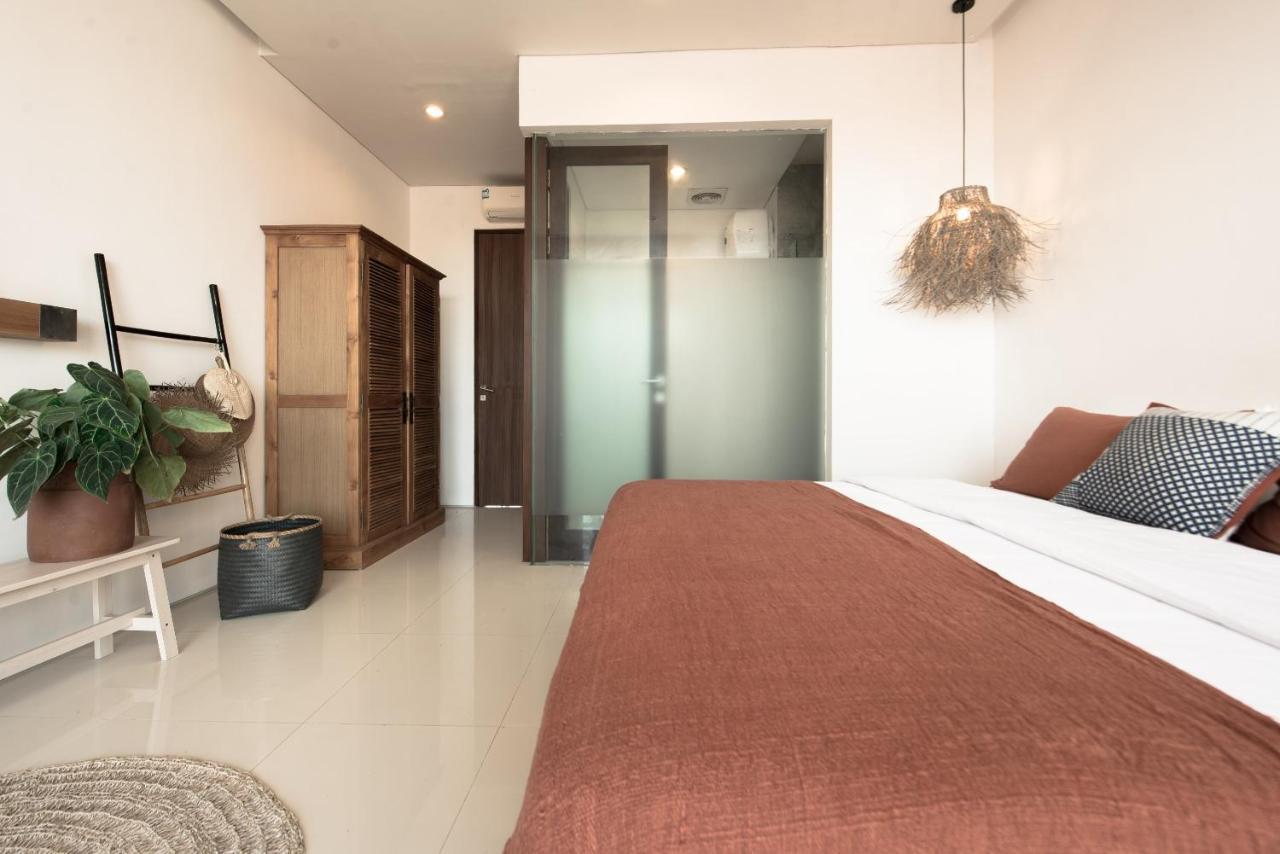 Pelangi 148 Beach Suites Seminyak Buitenkant foto