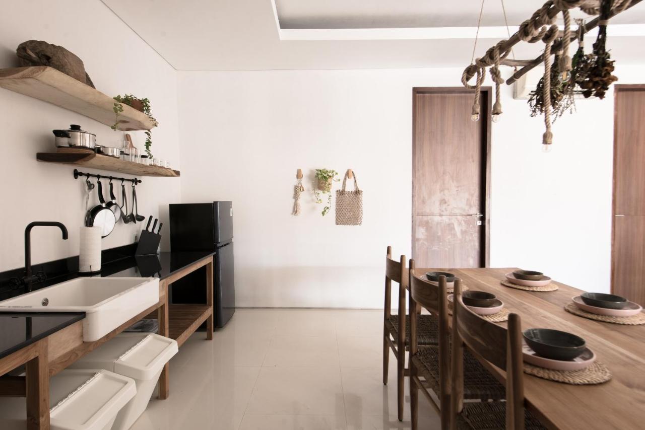 Pelangi 148 Beach Suites Seminyak Buitenkant foto